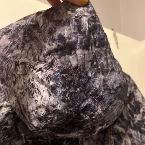 Lululemon jacket - Picture 7 of 8